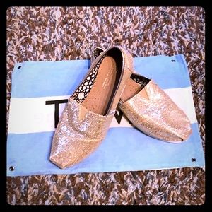 Gold glitter Toms